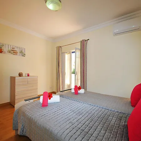 Apartment In Santa Eulalia Near The Beach * אלבופיירה